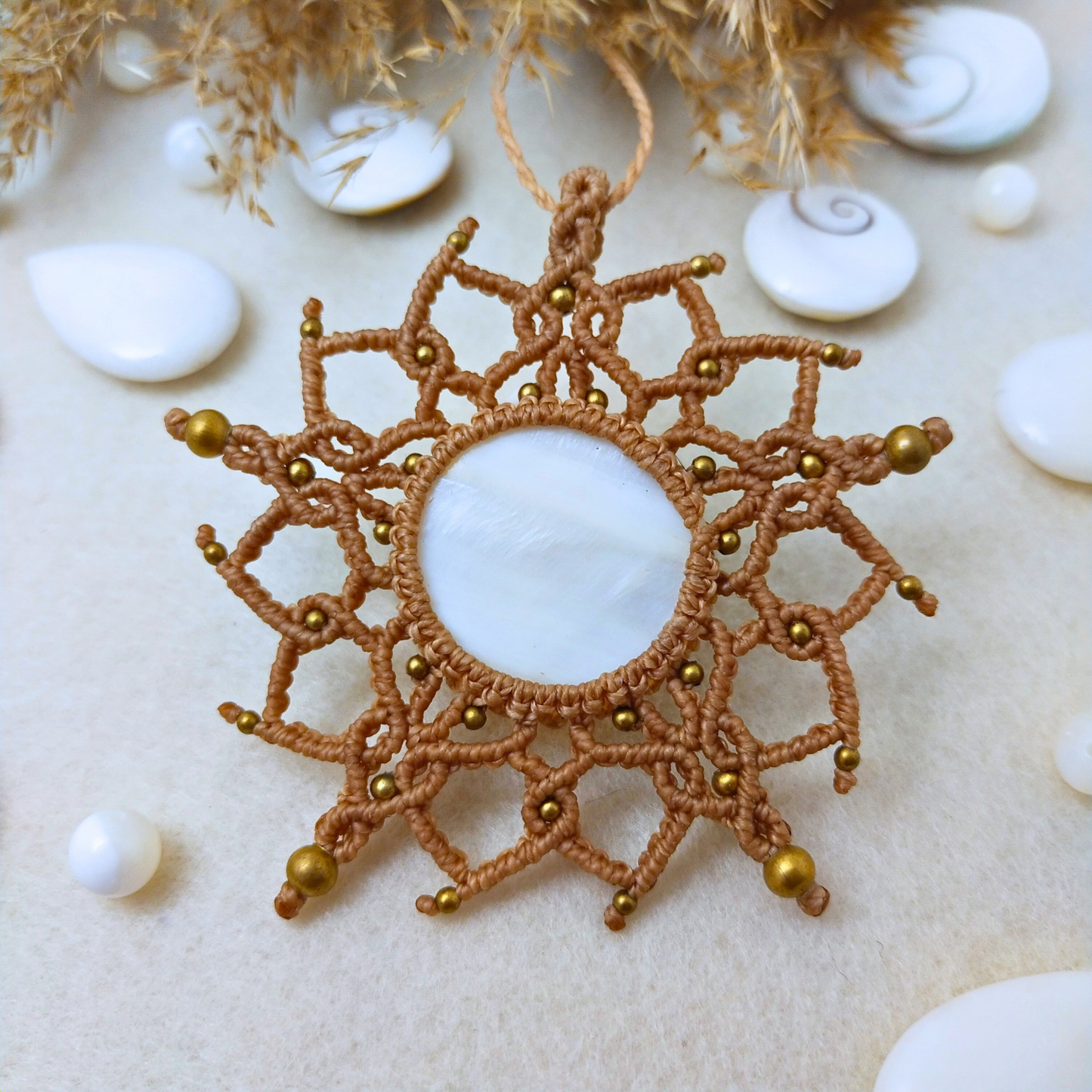 Collana Lotus - Madreperla avana
